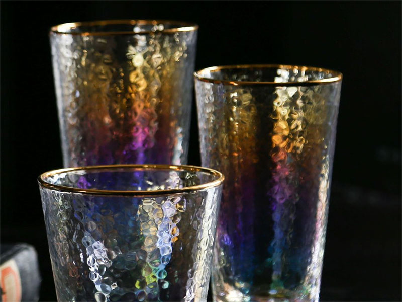 闪闪发亮的玻璃杯是如何清洗的？